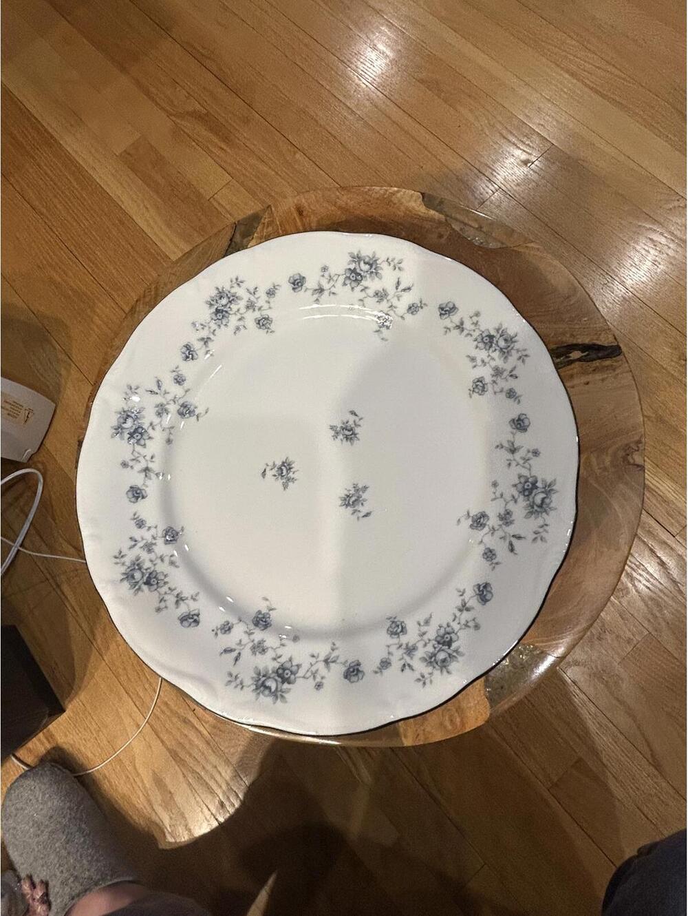 Johann Haviland Blue Garland Dinner Plates Set of 4